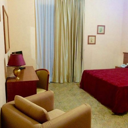 Grand Hotel Stella Maris Palmi Rum bild